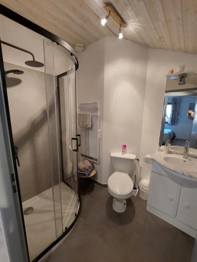 Chambre Les Ormes Enchastrayes Exteriör bild